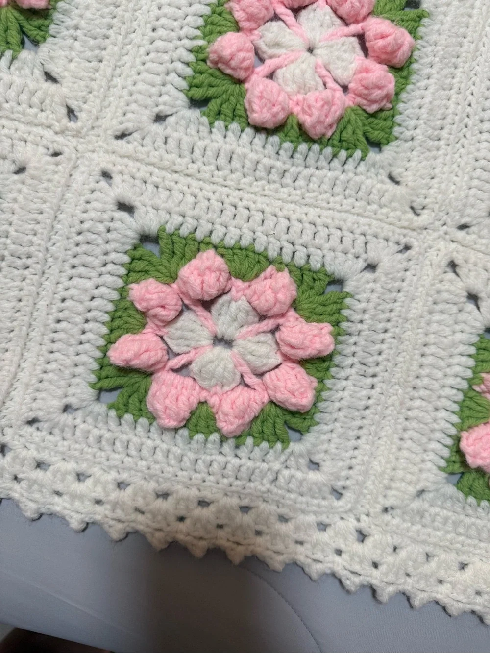 Hand Crocheted White Puffy Floral Granny Square Blanket 62 x 42.5” w Free Pillow